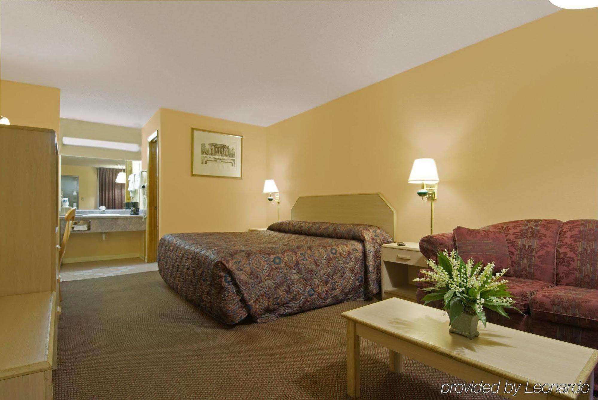 Cabarrus Inn Concord Room photo